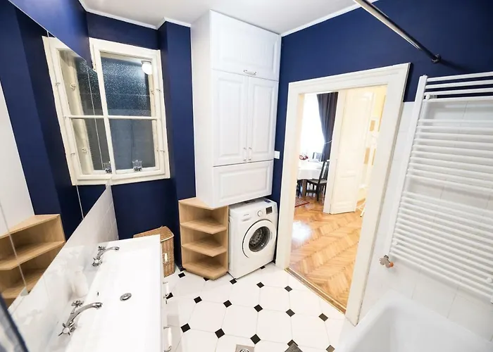 Gellert Family Apartment Budapest