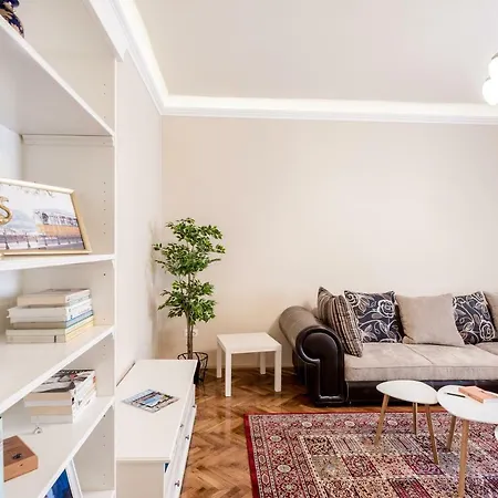 Gellert Family Apartment